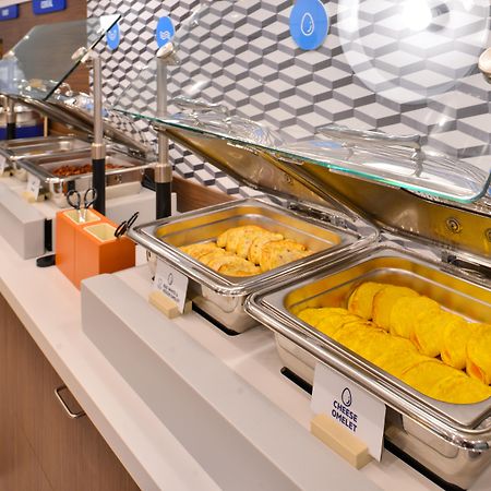 Holiday Inn Express & Suites Trinidad By Ihg Екстериор снимка