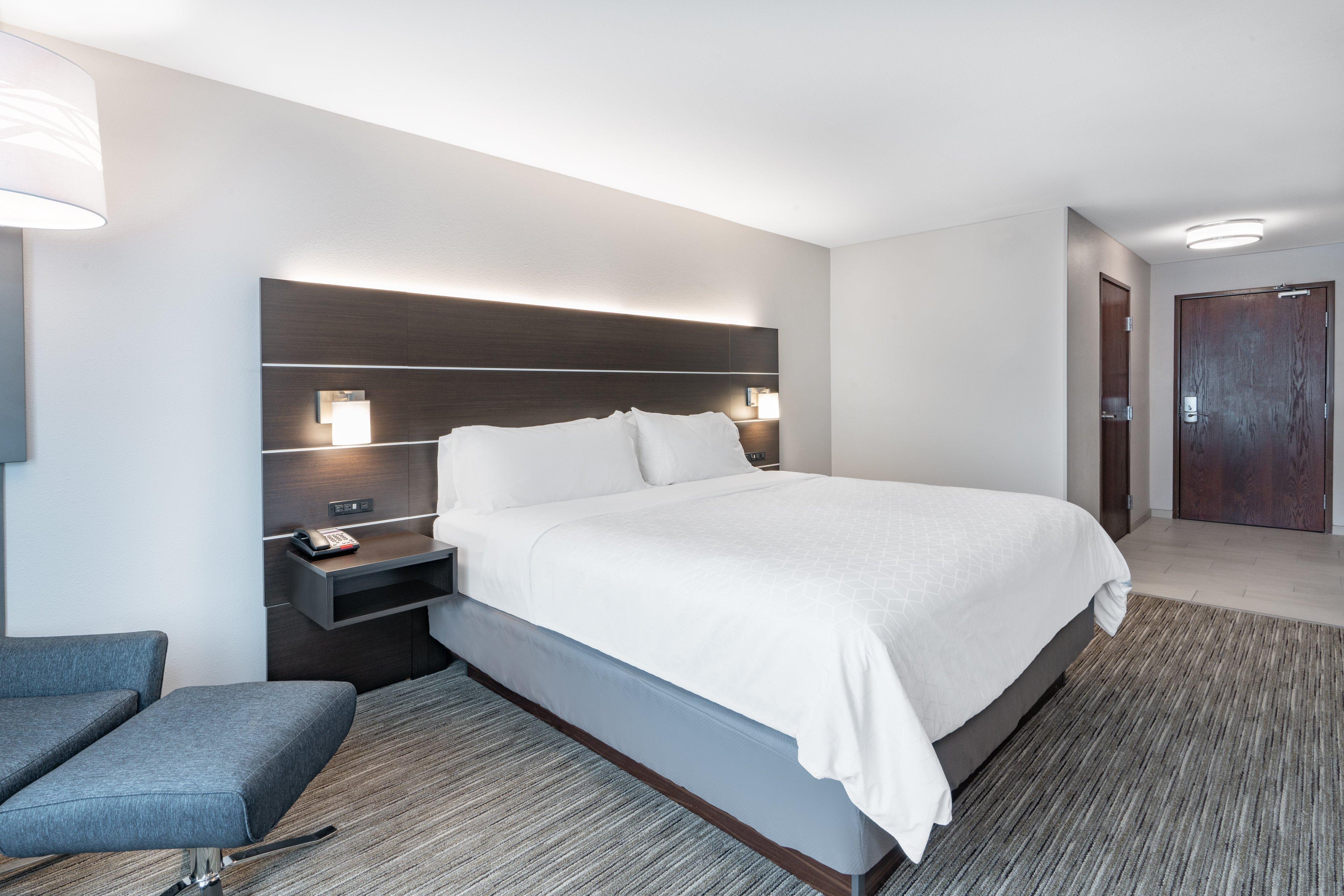 Holiday Inn Express & Suites Trinidad By Ihg Екстериор снимка