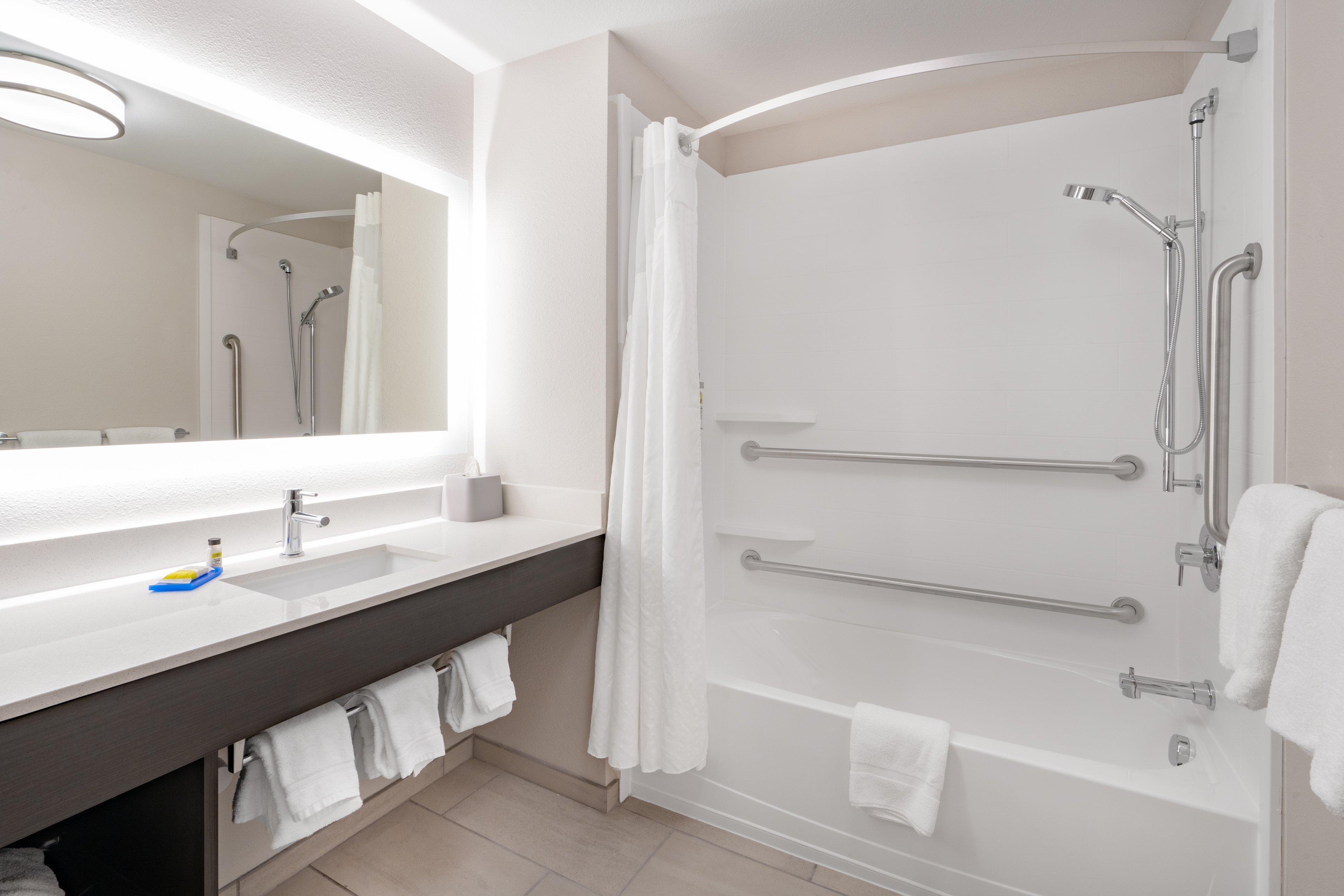 Holiday Inn Express & Suites Trinidad By Ihg Екстериор снимка