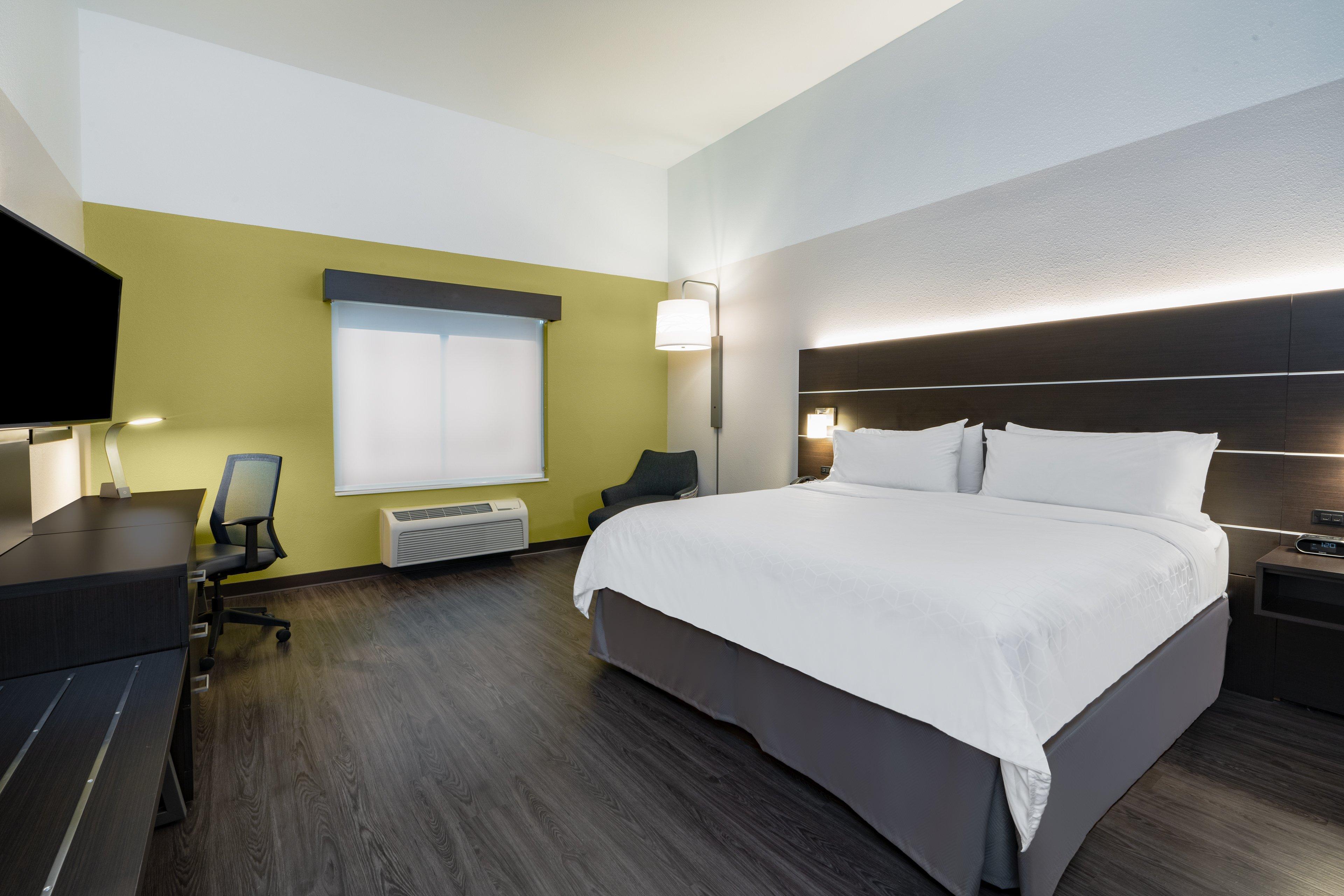 Holiday Inn Express & Suites Trinidad By Ihg Екстериор снимка